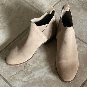 Suede Chelsea ankle boot